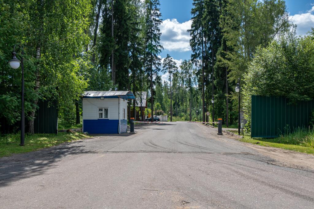 2-этажный коттедж 549 м² без отделки