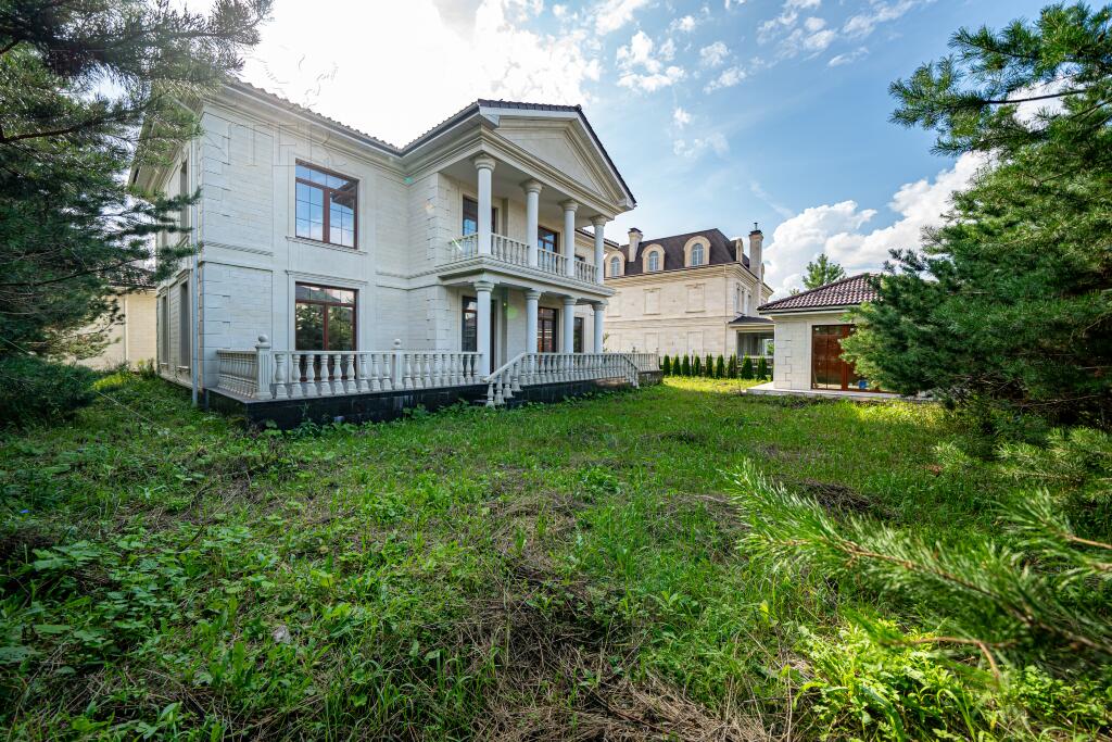 2-этажный коттедж 420 м² без отделки