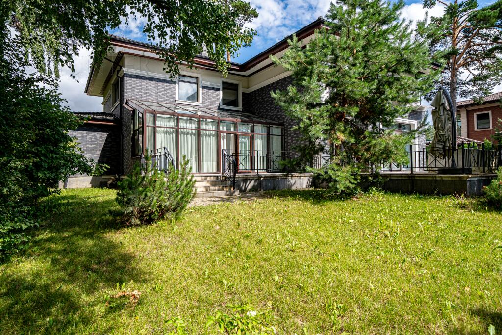 2-этажный коттедж 420 м² с отделкой