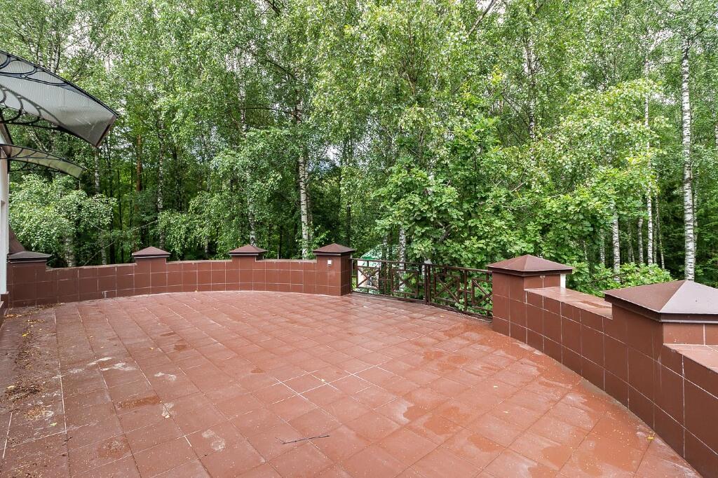 3-этажный коттедж 8 755 м² с отделкой