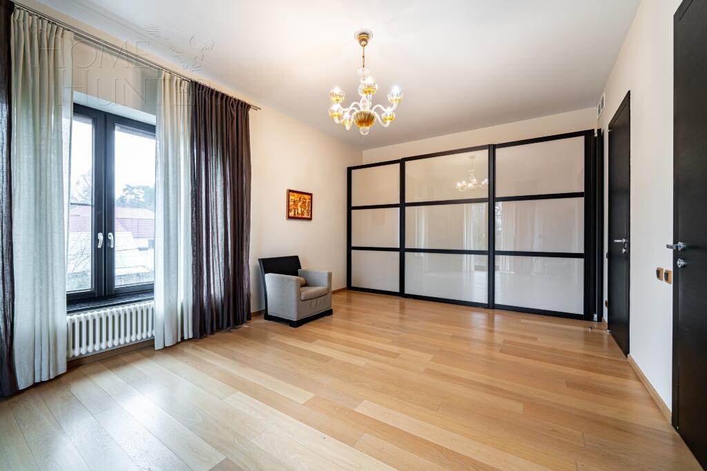 2-этажный коттедж 600 м² с отделкой