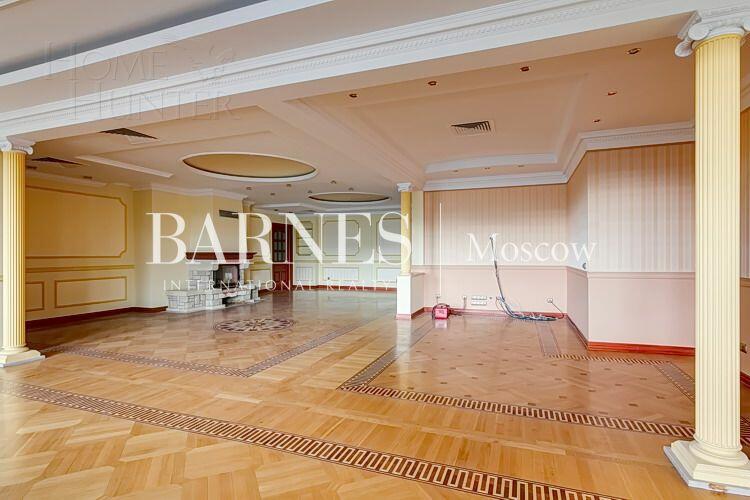 6-КОМН. КВАРТИРА С ОТДЕЛКОЙ 412 М² НА 4 ЭТАЖЕ