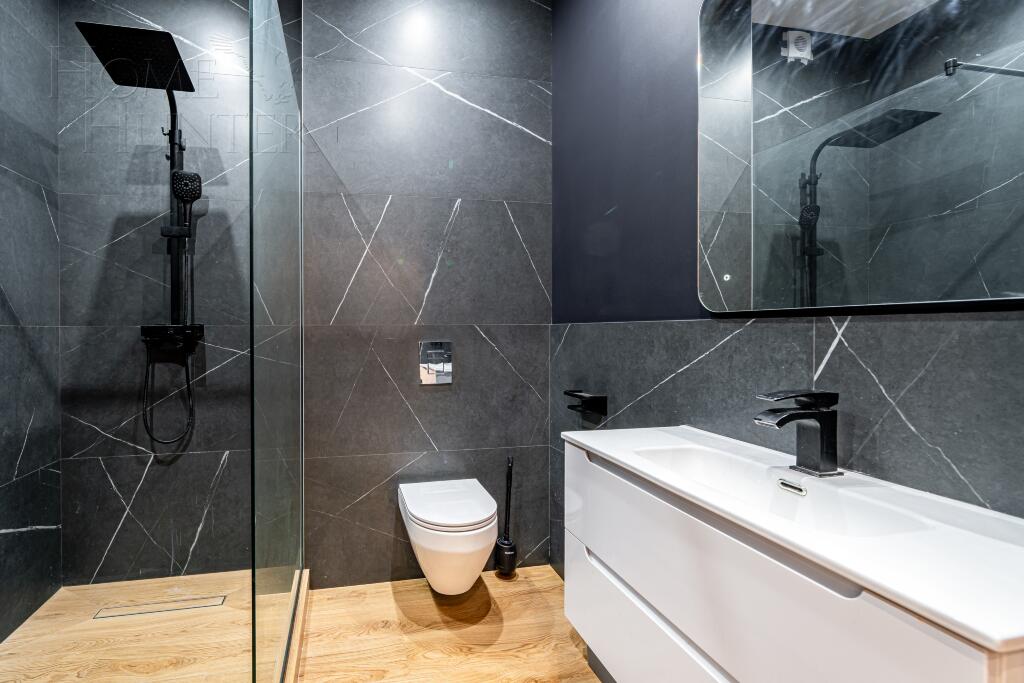 2-этажный коттедж 260 м² с отделкой