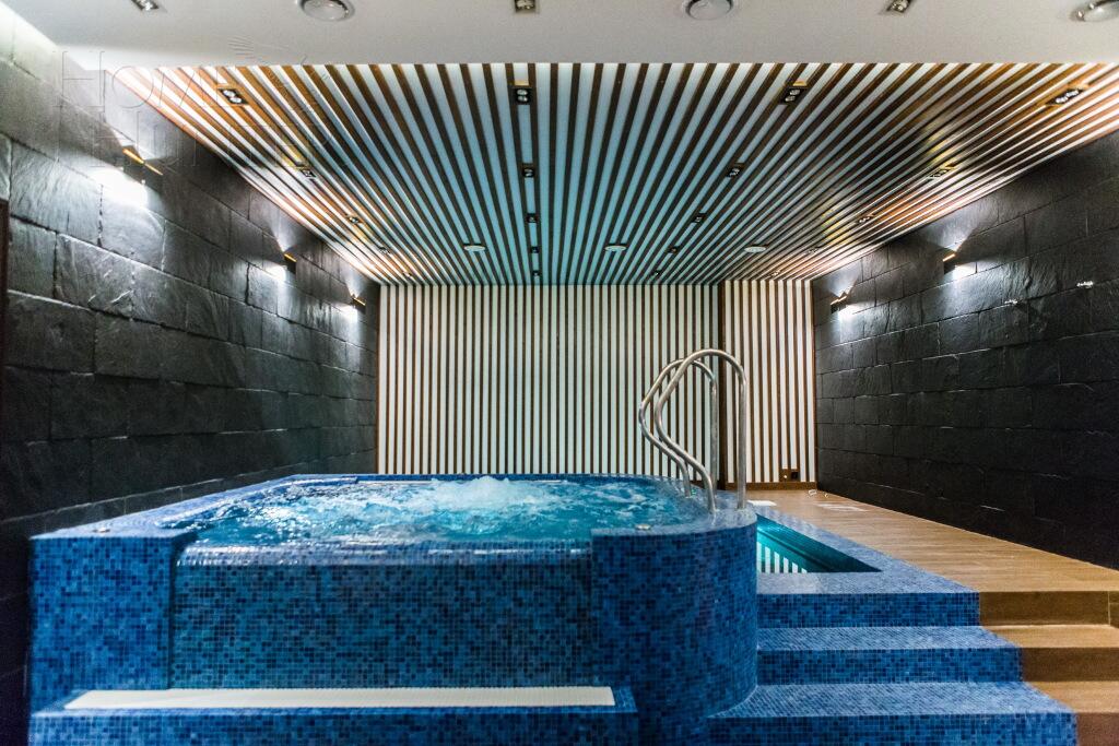 2-этажный коттедж 3 550 м² с отделкой