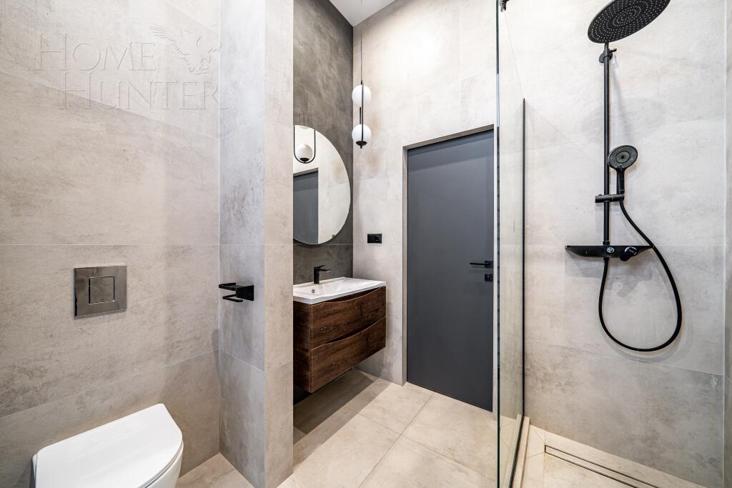 2-этажный коттедж 260 м² с отделкой