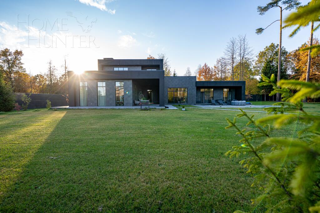 2-этажный коттедж 450 м² с отделкой