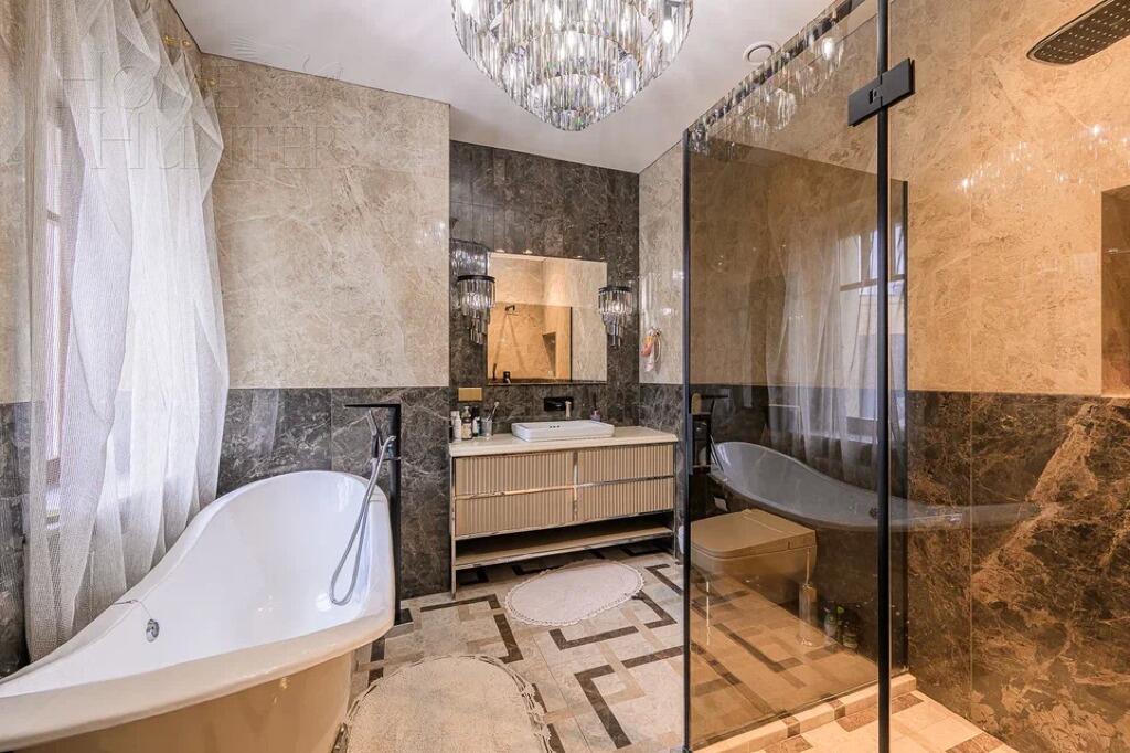 2-этажный коттедж 700 м² с отделкой