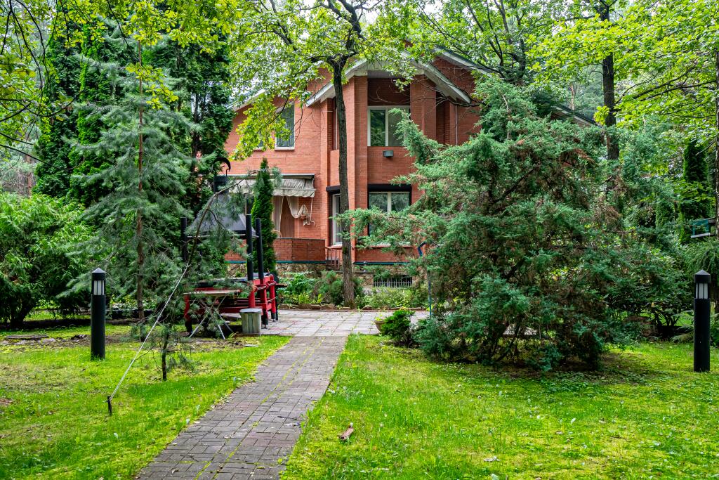 2-этажный коттедж 380 м² без отделки