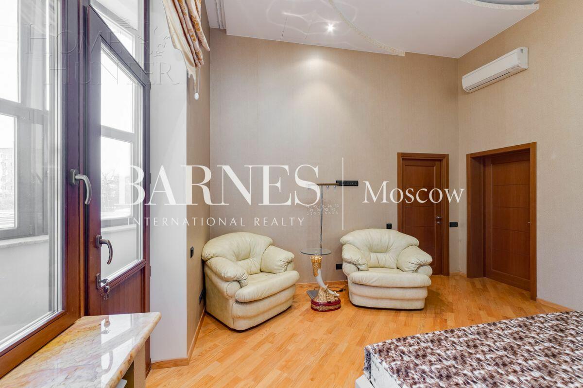 5-КОМН. КВАРТИРА С ОТДЕЛКОЙ 220 М² НА 3 ЭТАЖЕ
