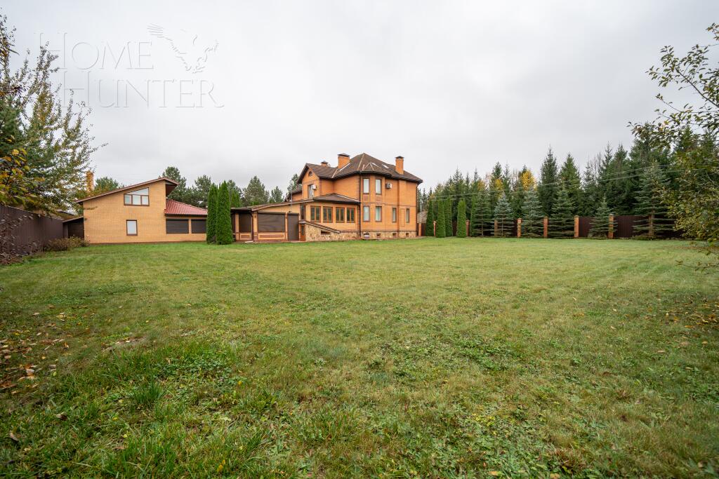 3-этажный коттедж 980 м² с отделкой