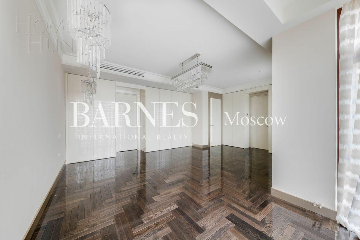 4-КОМН. КВАРТИРА С ОТДЕЛКОЙ 230 М² НА 6 ЭТАЖЕ