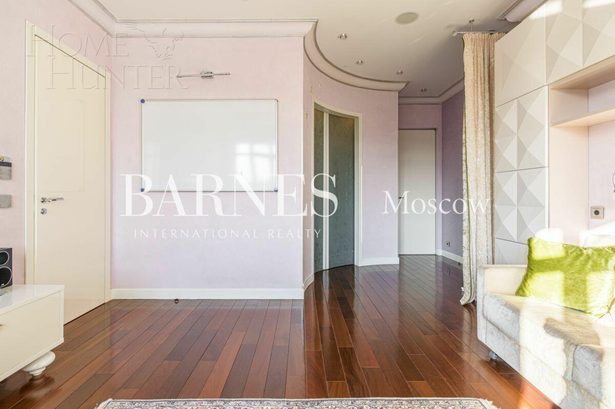 4-КОМН. КВАРТИРА С ОТДЕЛКОЙ 234 М² НА 4 ЭТАЖЕ