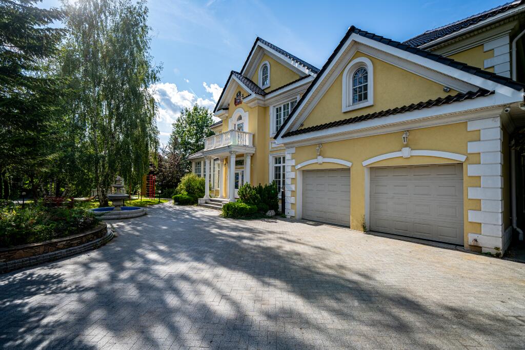 2-этажный коттедж 800 м² с отделкой