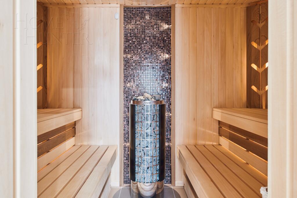 2-этажный коттедж 835 м² с отделкой