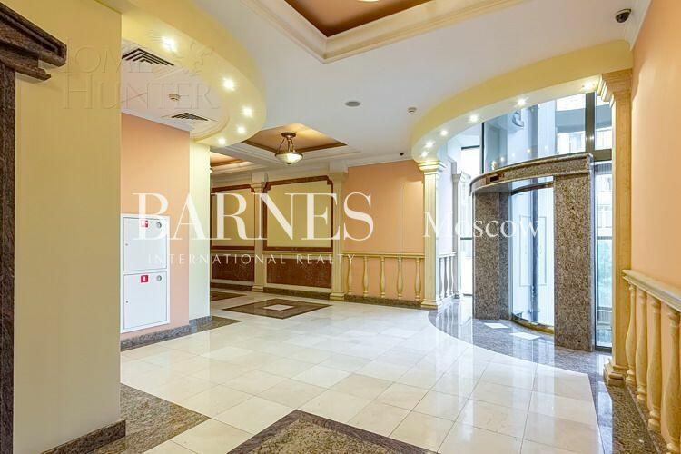 6-КОМН. КВАРТИРА С ОТДЕЛКОЙ 412 М² НА 4 ЭТАЖЕ