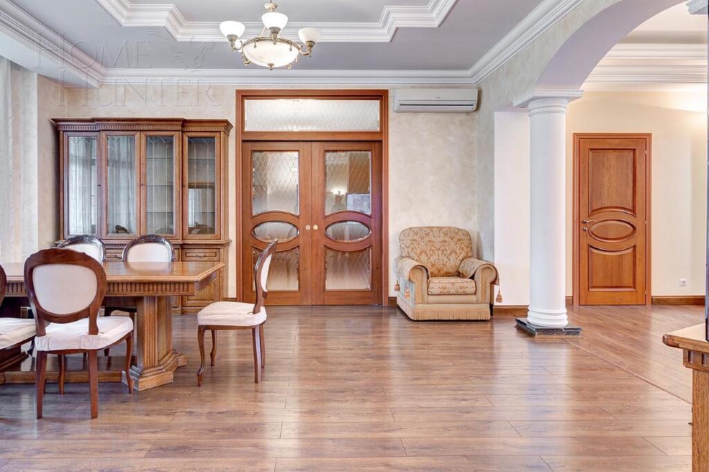 2-этажный коттедж 700 м² с отделкой