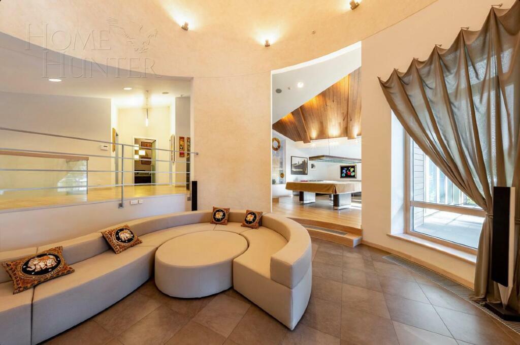 2-этажный коттедж 1 622 м² с отделкой