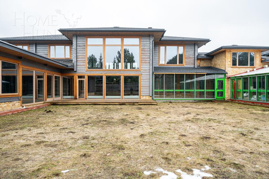 2-этажный коттедж 1 250 м² без отделки