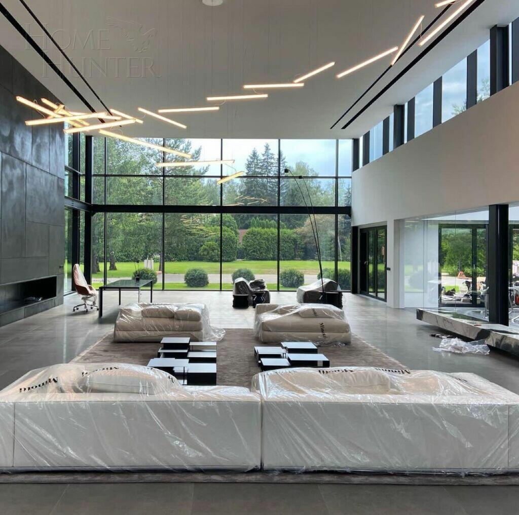2-этажный коттедж 2 500 м² с отделкой