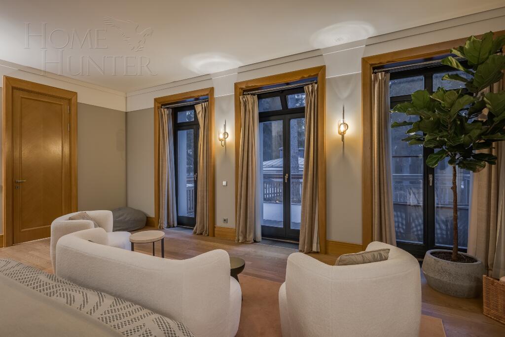2-этажный коттедж 804.9 м² с отделкой