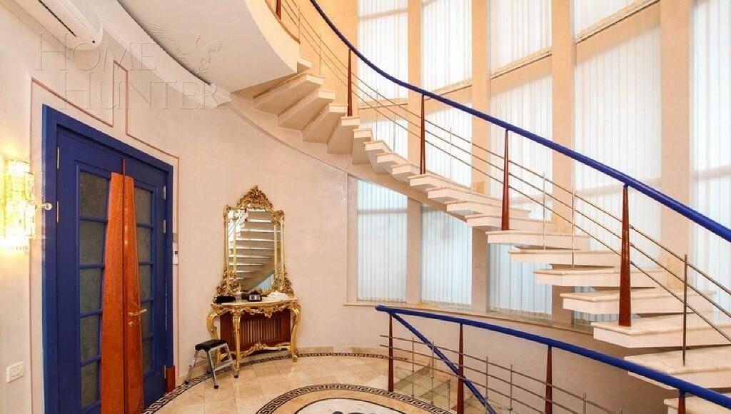 2-этажный коттедж 900 м² с отделкой