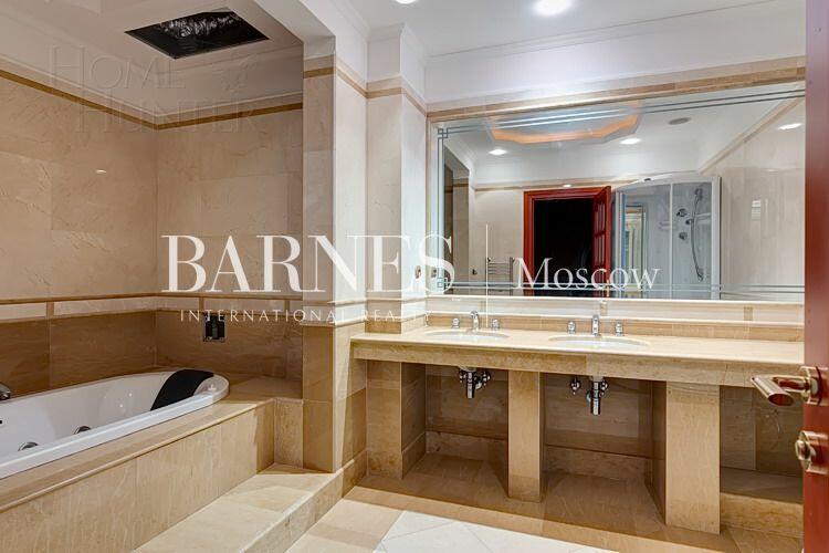 6-КОМН. КВАРТИРА С ОТДЕЛКОЙ 412 М² НА 4 ЭТАЖЕ