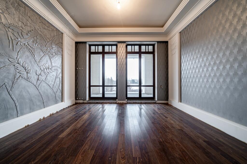 2-этажный коттедж 1 244 м² с отделкой