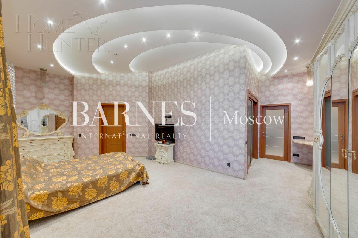 5-КОМН. КВАРТИРА С ОТДЕЛКОЙ 220 М² НА 3 ЭТАЖЕ