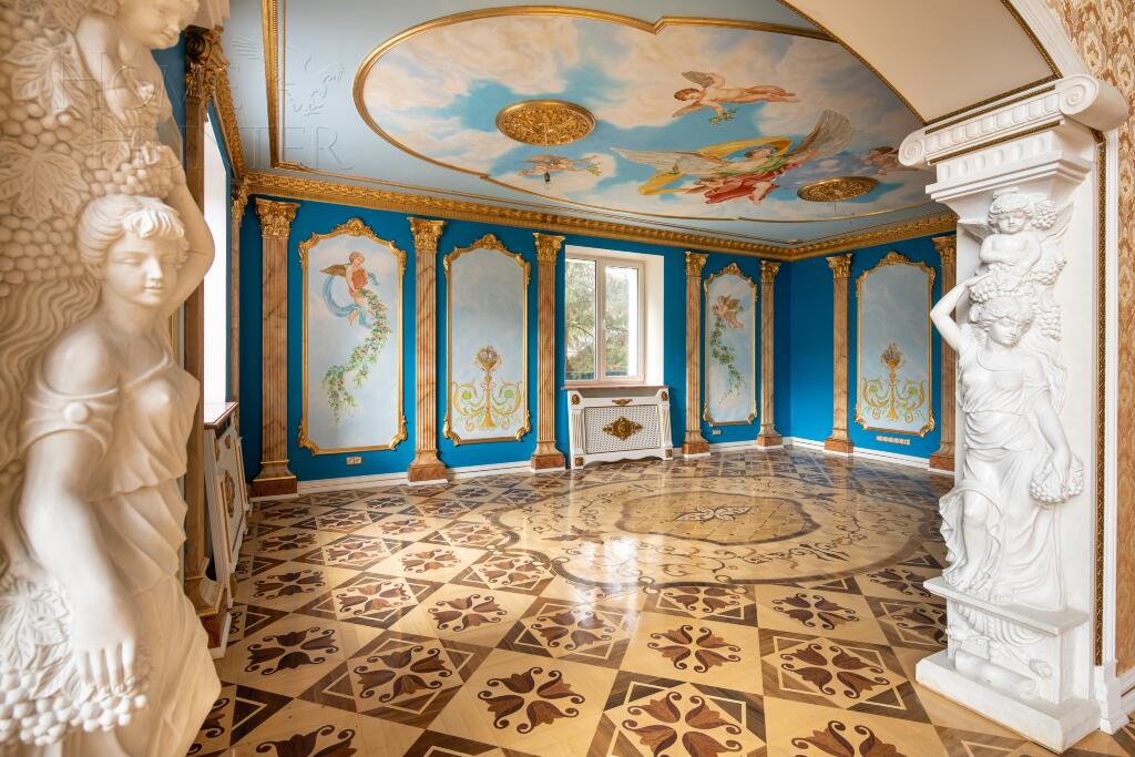 2-этажный коттедж 750 м² с отделкой