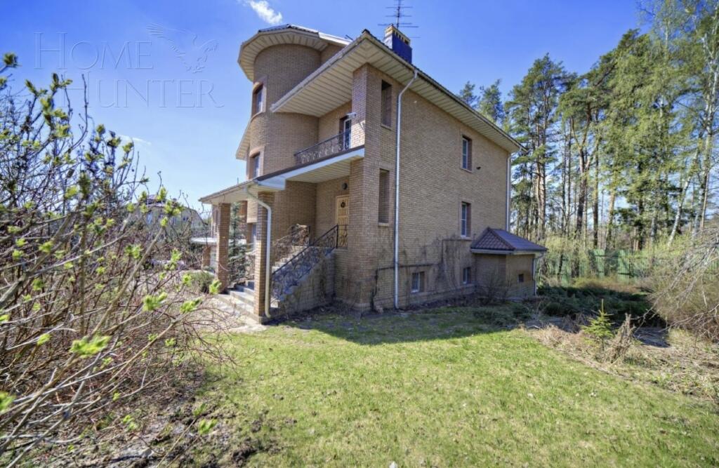 2-этажный коттедж 590 м² с отделкой