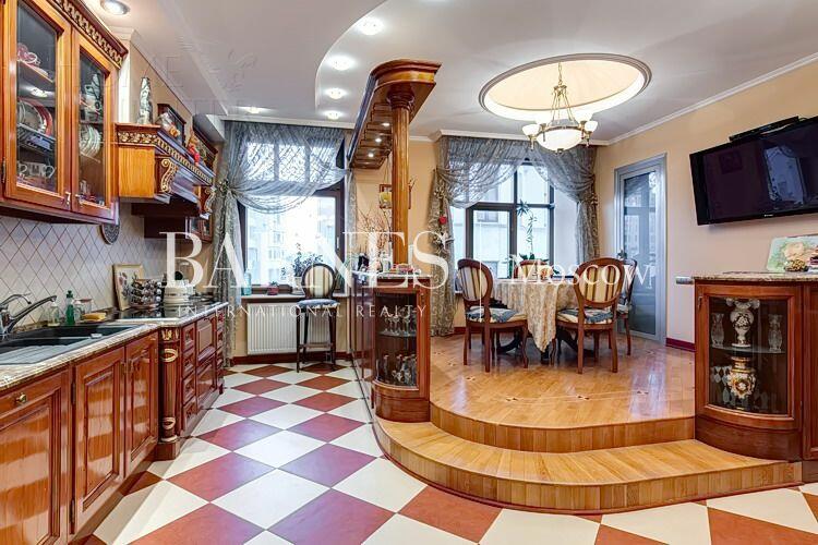 7-КОМН. КВАРТИРА С ОТДЕЛКОЙ 415 М² НА 5 ЭТАЖЕ