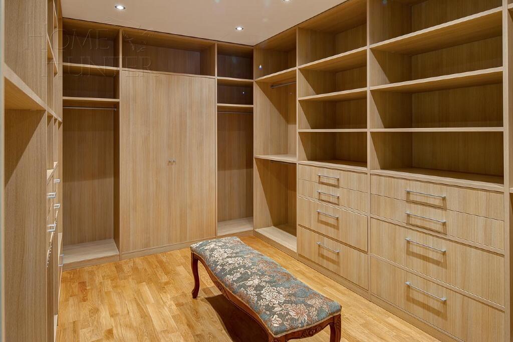2-этажный коттедж 850 м² с отделкой