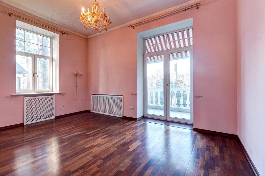 2-этажный коттедж 680 м² с отделкой