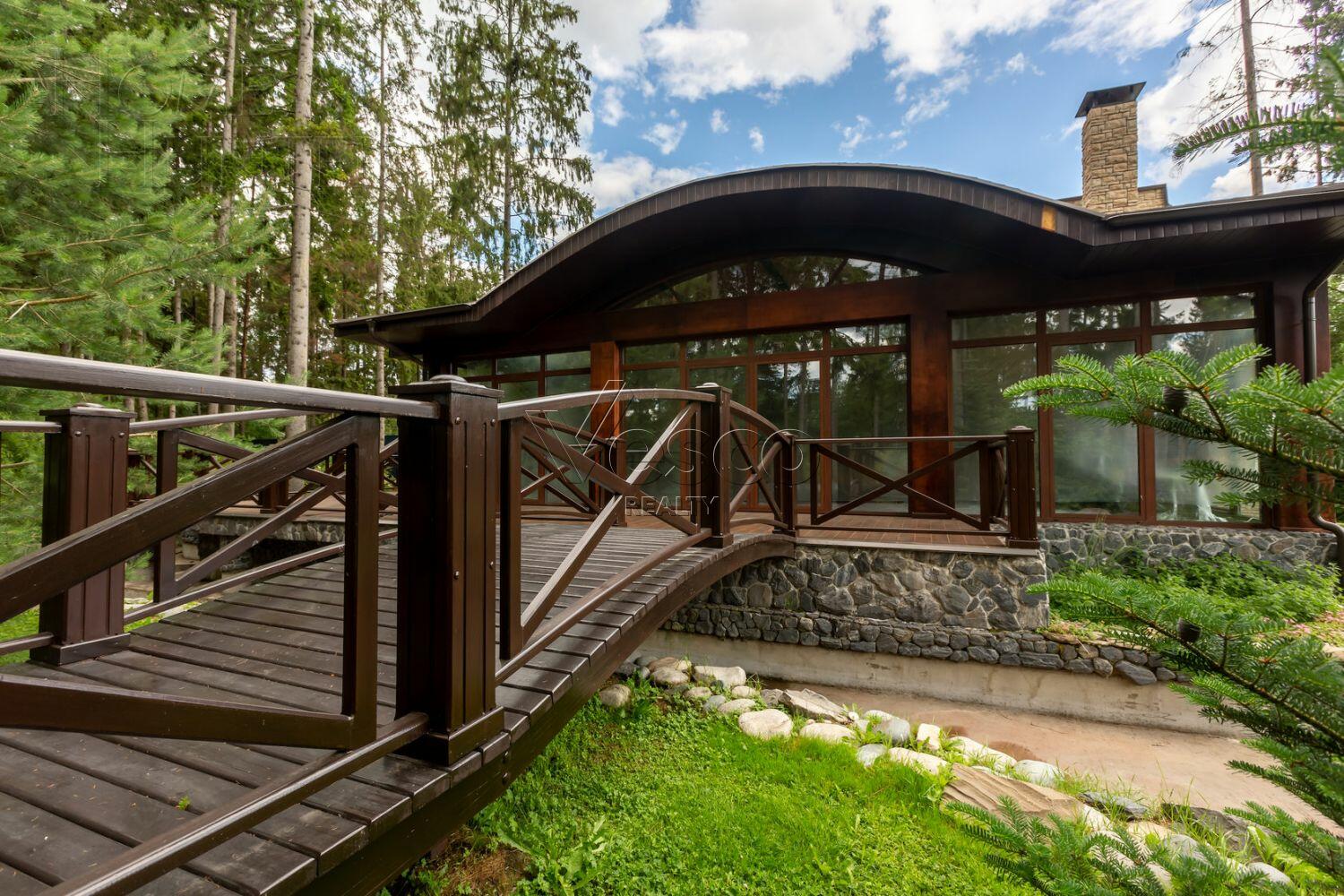 2-этажный коттедж 1 832 м² с отделкой