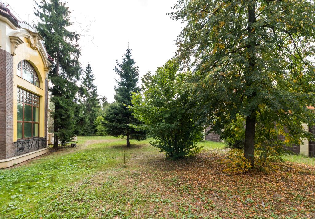 2-этажный коттедж 950 м² с отделкой