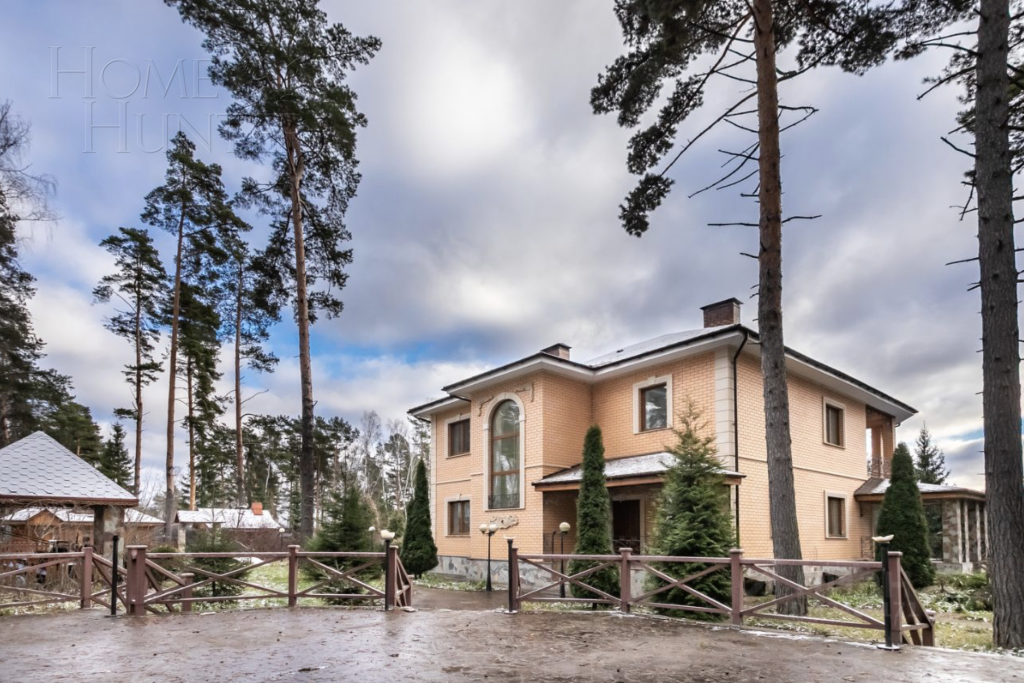 2-этажный коттедж 450 м² с отделкой