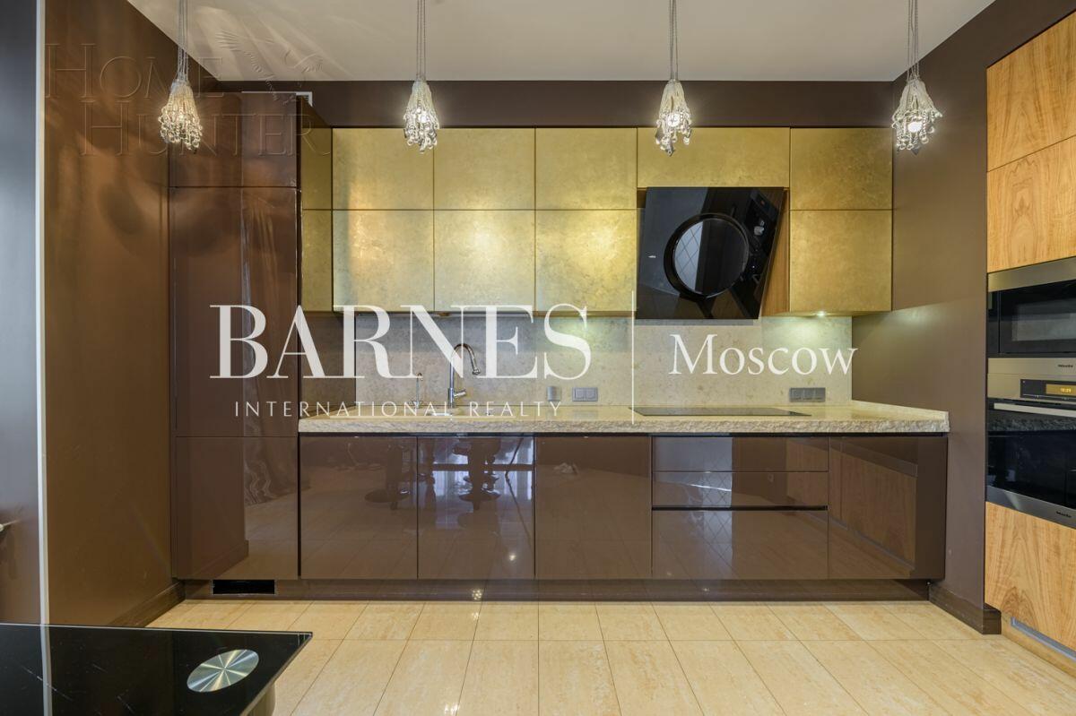 4-КОМН. КВАРТИРА С ОТДЕЛКОЙ 234 М² НА 4 ЭТАЖЕ