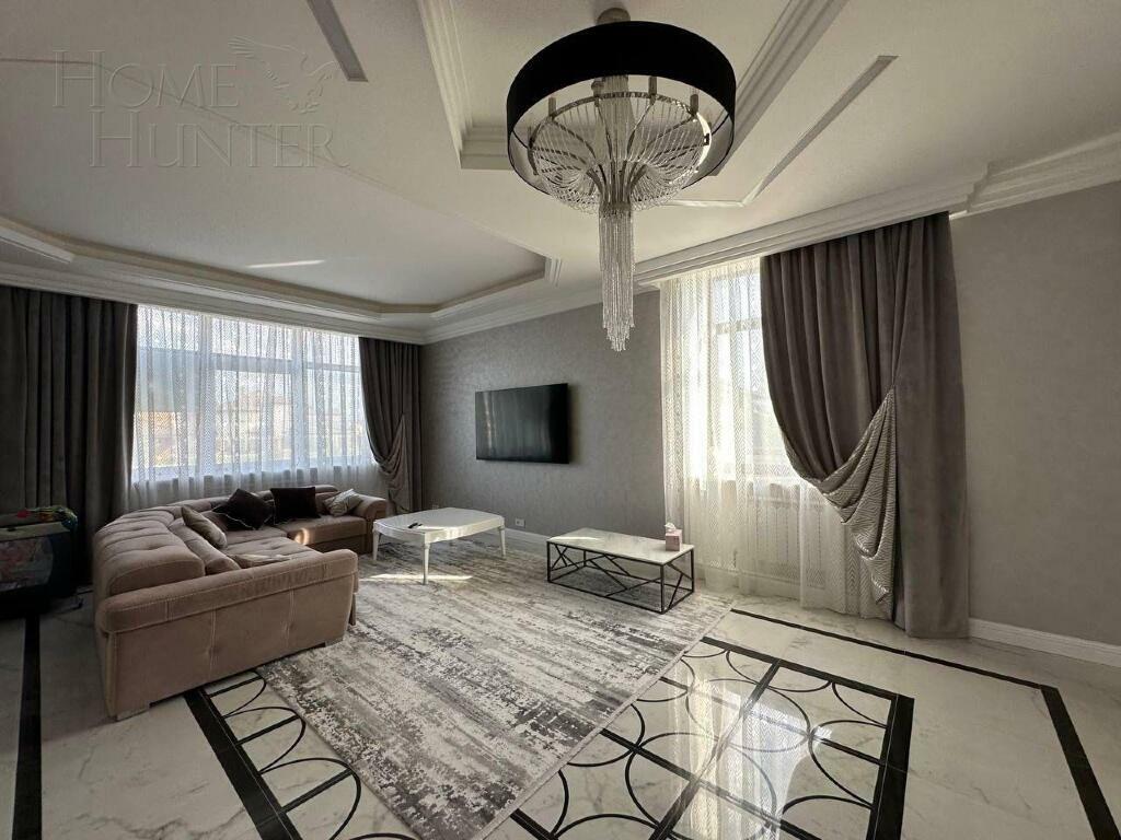 2-этажный коттедж 700 м² с отделкой