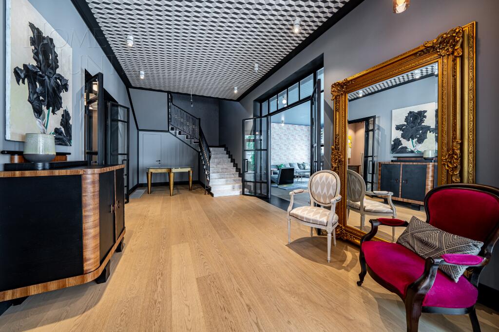 2-этажный коттедж 420 м² с отделкой
