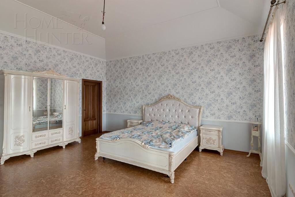 2-этажный коттедж 1 000 м² с отделкой