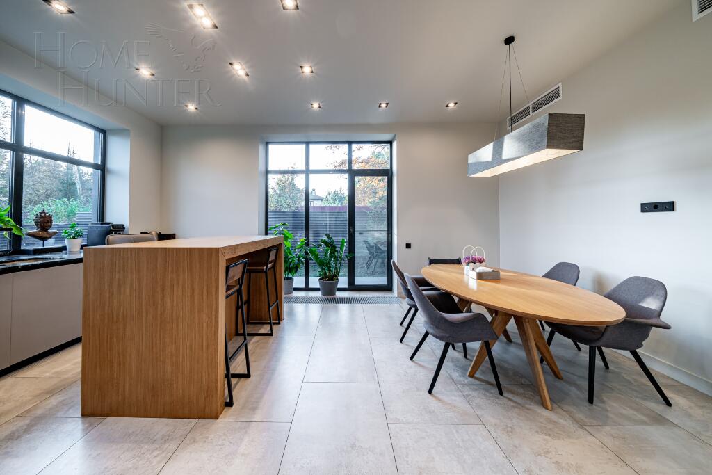 2-этажный коттедж 450 м² с отделкой