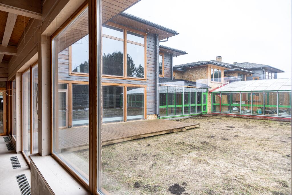 2-этажный коттедж 1 250 м² без отделки