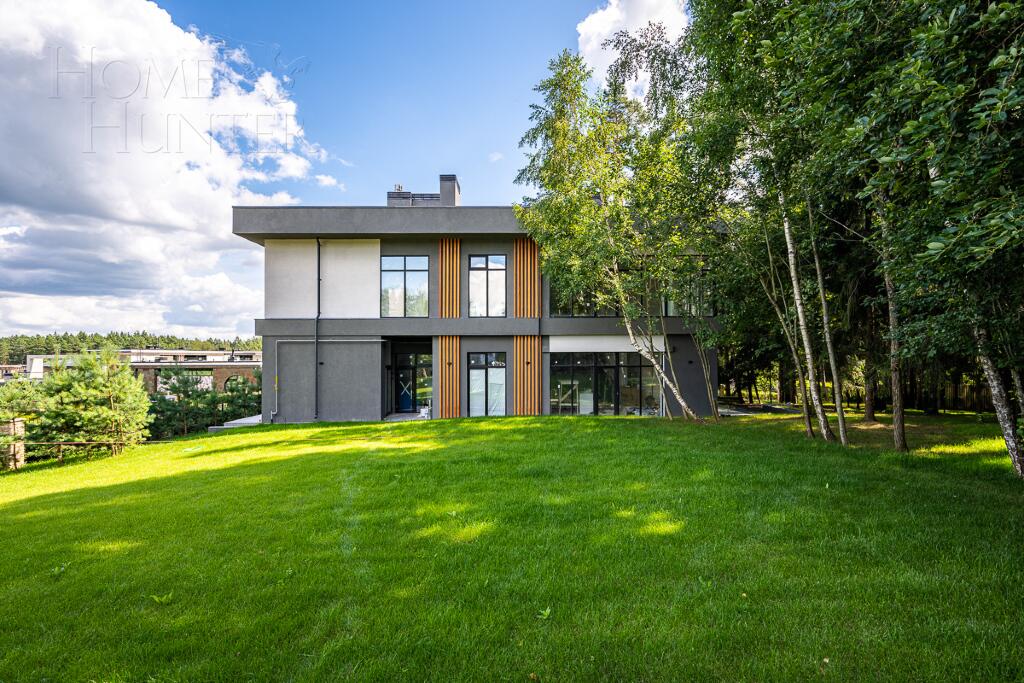 2-этажный коттедж 720 м² с отделкой