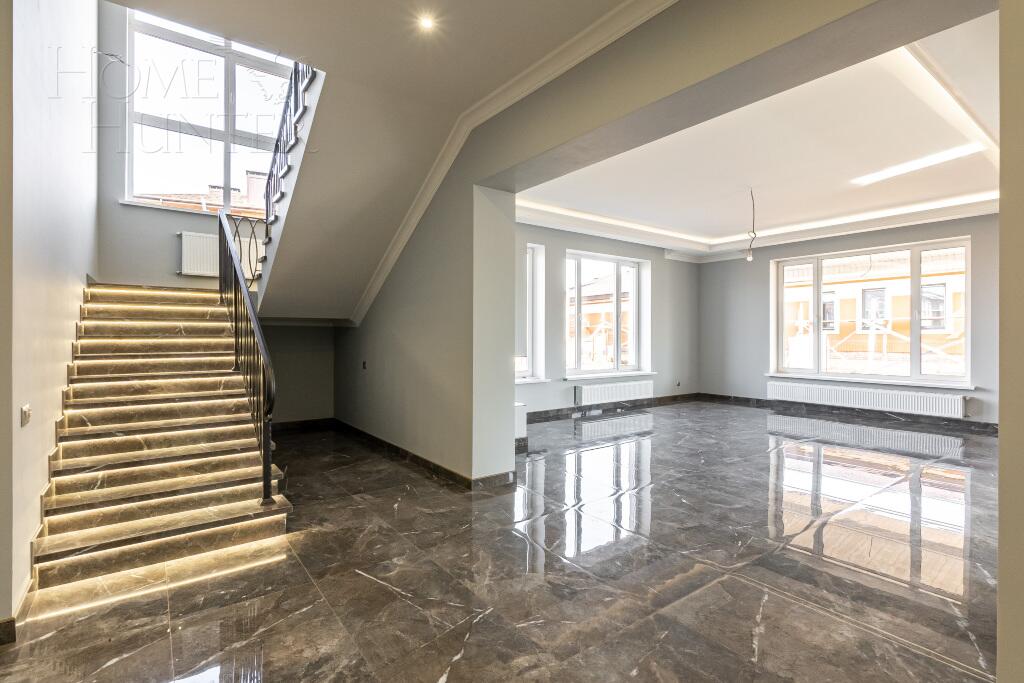 2-этажный коттедж 307 м² с отделкой