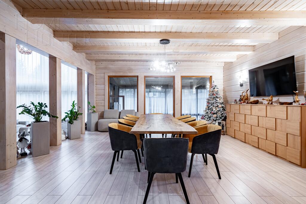 2-этажный коттедж 1 250 м² с отделкой