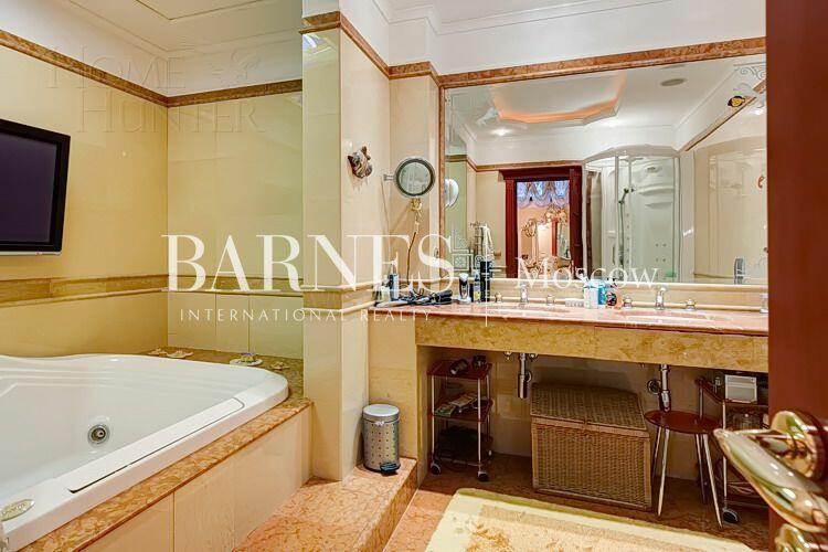 7-КОМН. КВАРТИРА С ОТДЕЛКОЙ 415 М² НА 5 ЭТАЖЕ