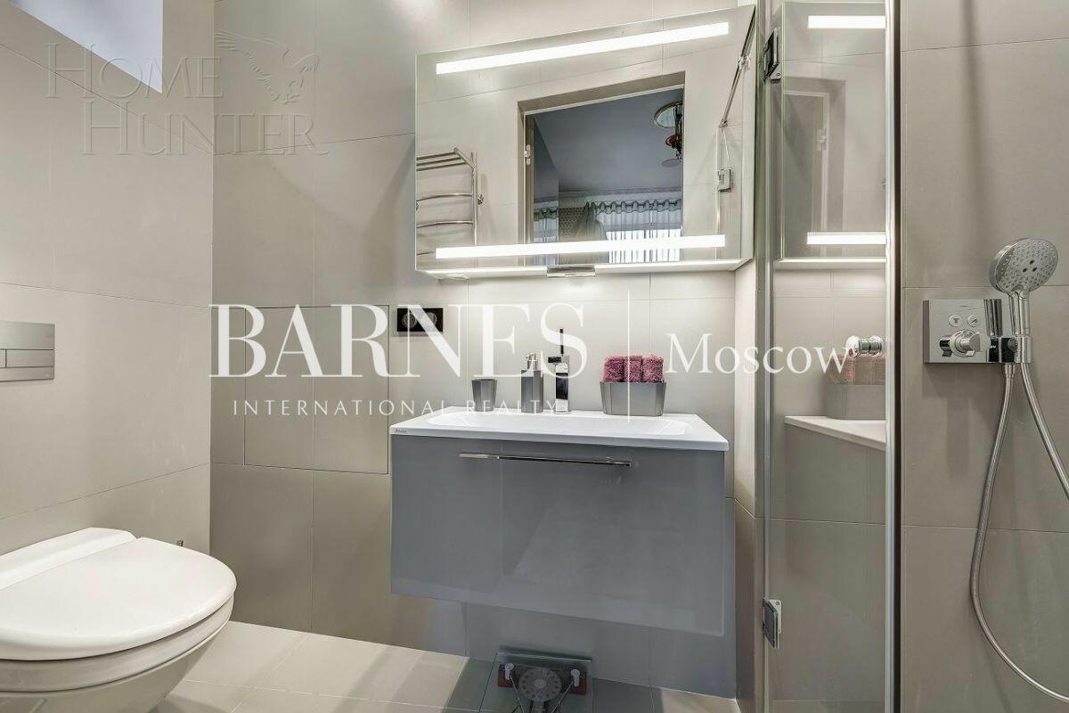 5-КОМН. КВАРТИРА С ОТДЕЛКОЙ 246 М² НА 3 ЭТАЖЕ