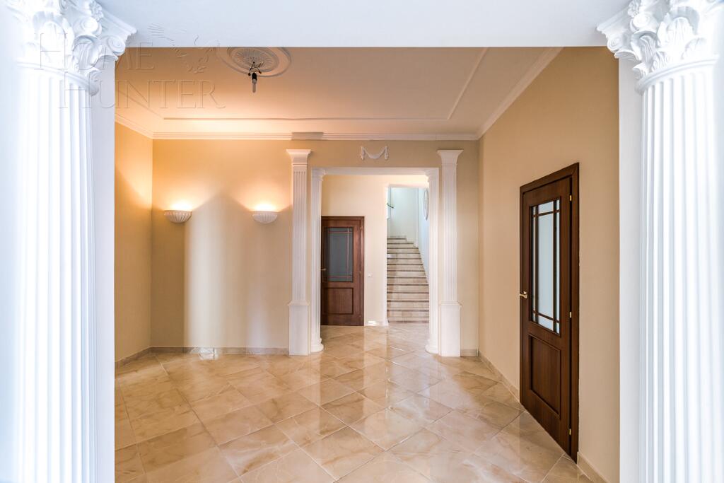 2-этажный коттедж 400 м² с отделкой