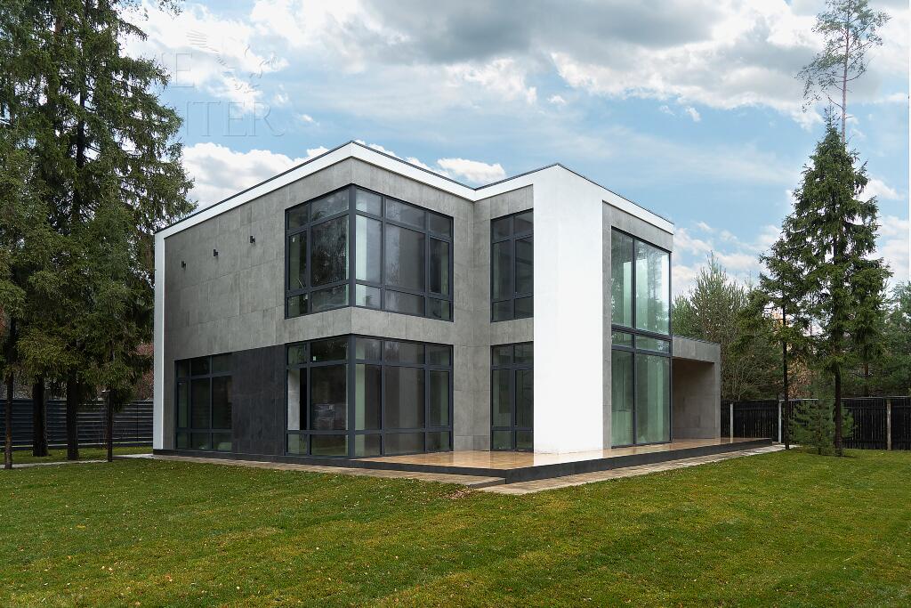 2-этажный коттедж 306 м² без отделки