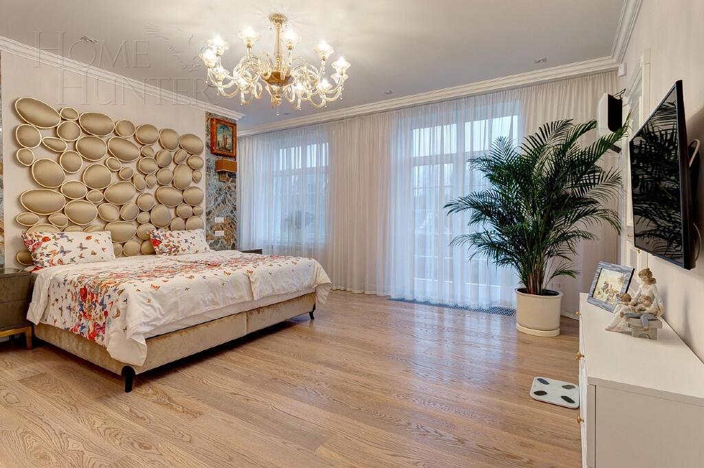3-этажный коттедж 550 м² с отделкой